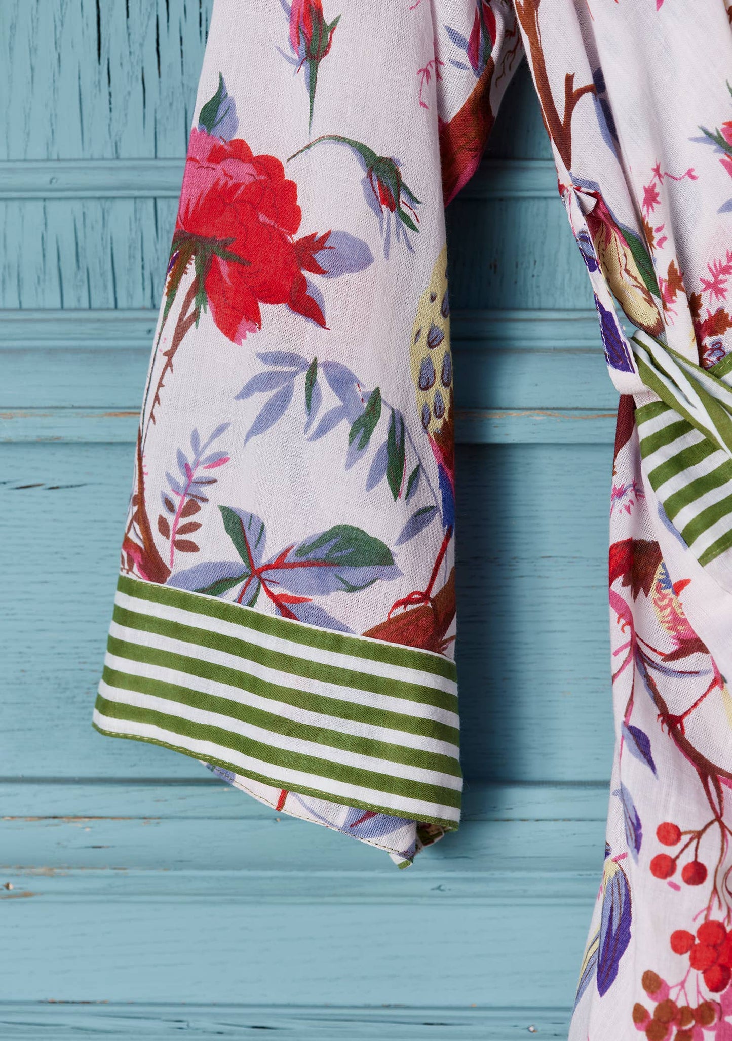 Bird of Paradise dressing gown - White
