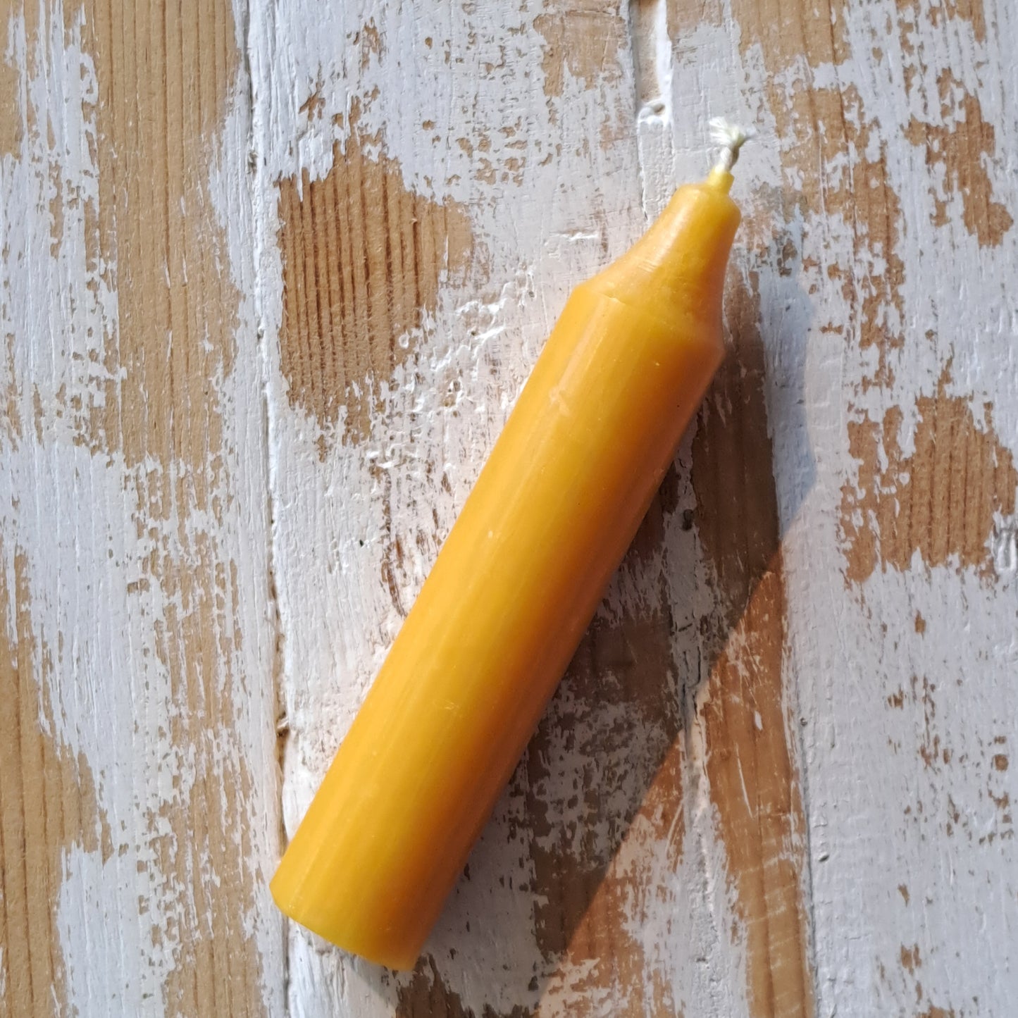 Short dinner candle