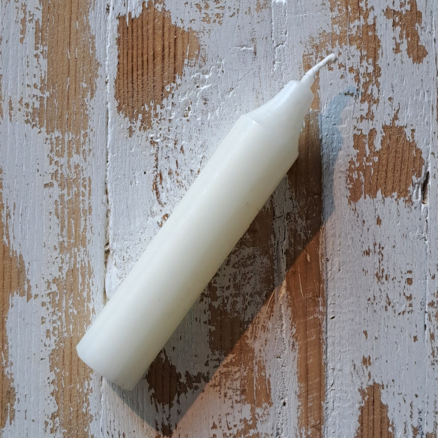 Short dinner candle