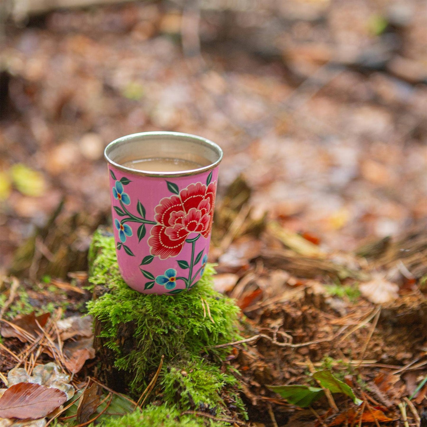 Peony hand-painted beaker