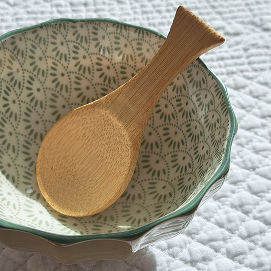 Small wide spoon