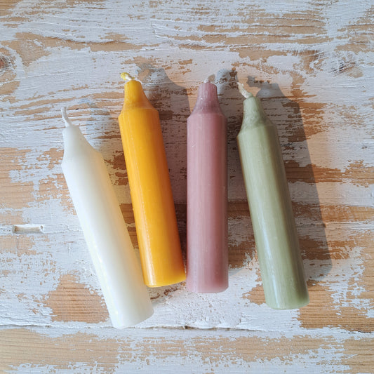Short dinner candle