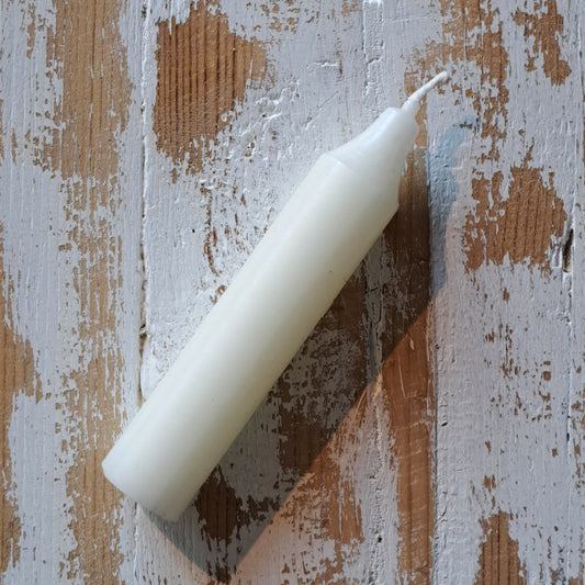 Short dinner candle