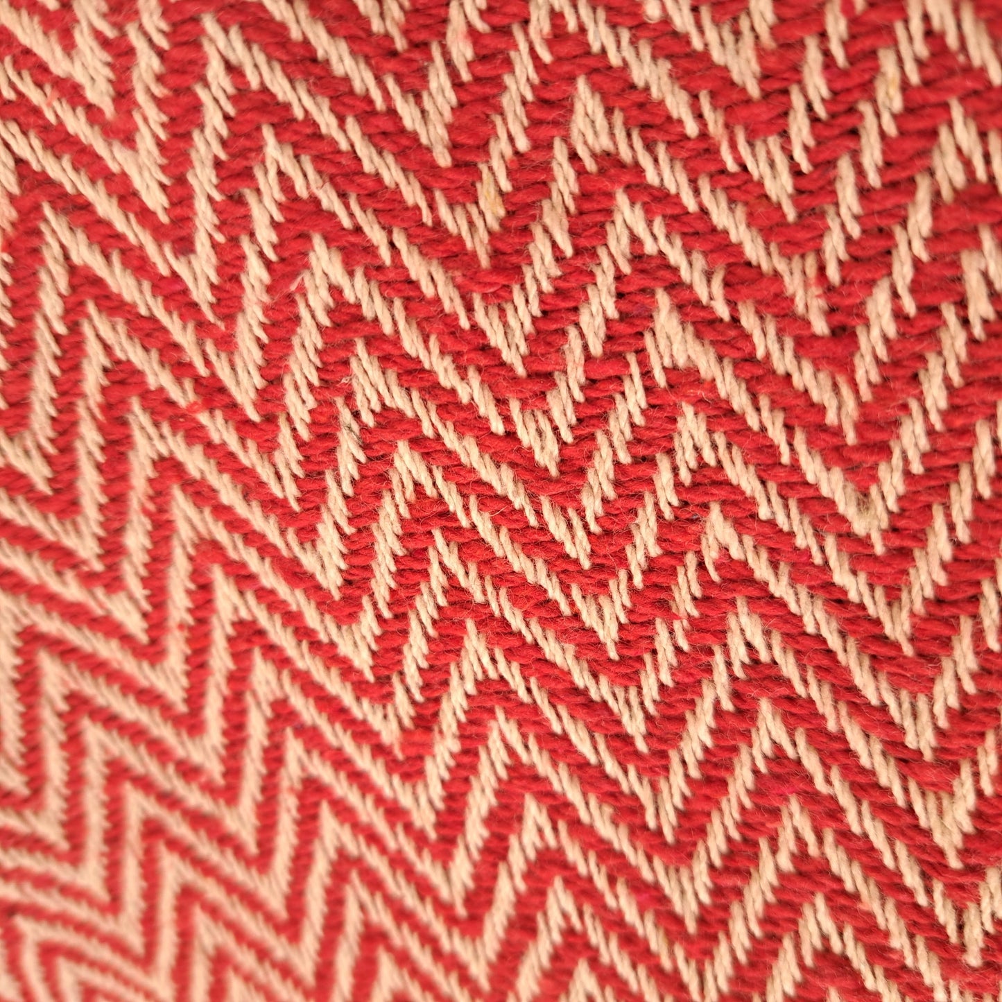 Chevron recycled cotton handloom throw