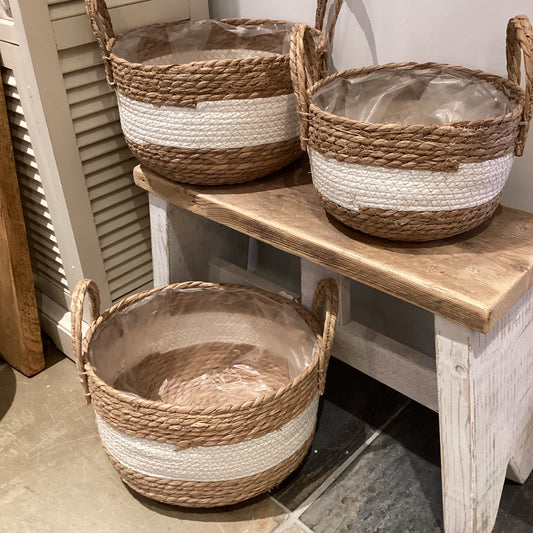 Natural lined basket with white stripe