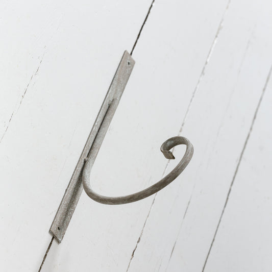 Hanging bracket