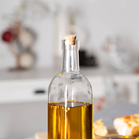 500ml glass bottle with pourer and cork lid