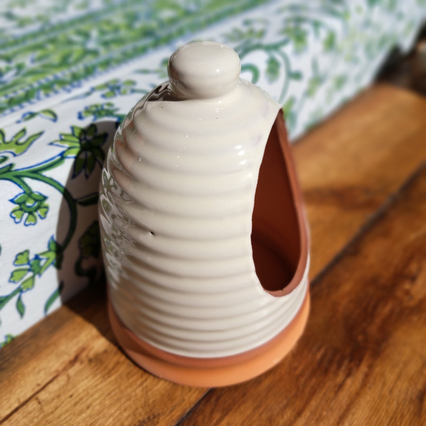 Terracotta ribbed salt pig