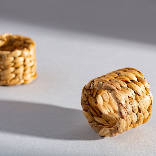 Set of 2 Water hyacinth napkin rings